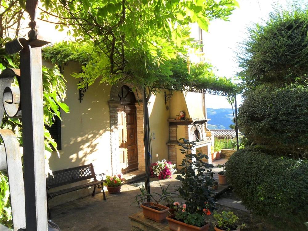 La Cinci Allegra Valfabbrica Bagian luar foto