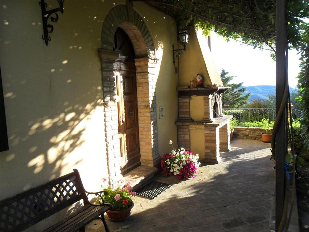 La Cinci Allegra Valfabbrica Bagian luar foto